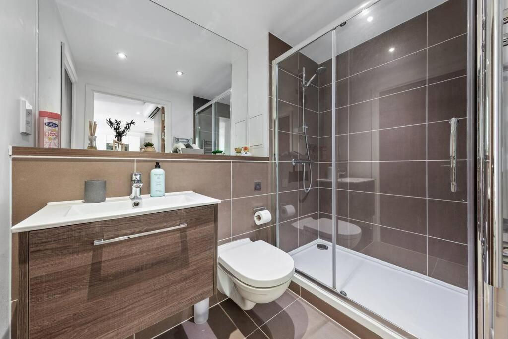 דירות Beautiful Living Sleep 7 In London Bp34 מראה חיצוני תמונה