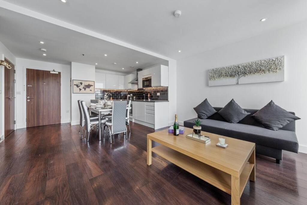 דירות Beautiful Living Sleep 7 In London Bp34 מראה חיצוני תמונה
